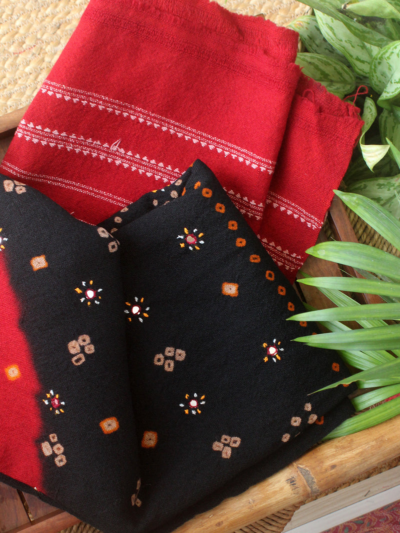 Black and Red Bandhej Bagida Handloom Wool Shawl